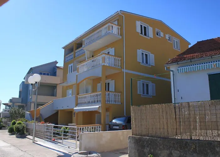 8384a Apartment